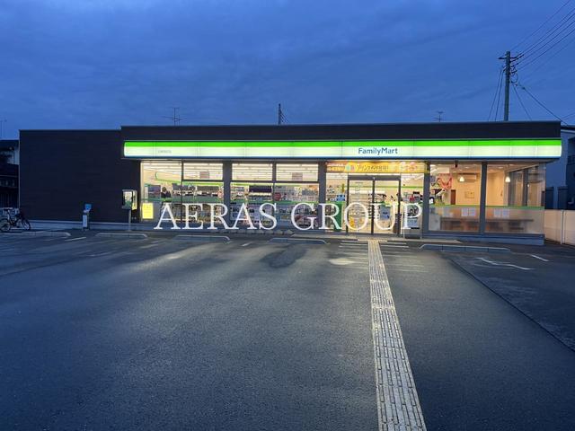 コンビニ　ファミリーマート 岩槻西町店（コンビニ）まで411m
