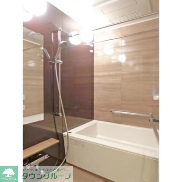 バス・シャワールーム　※写真は同タイプ住戸です。