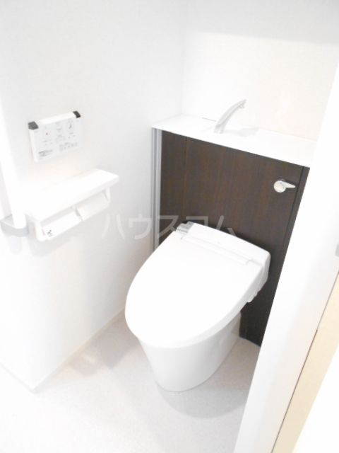ヌイカマナのトイレ写真