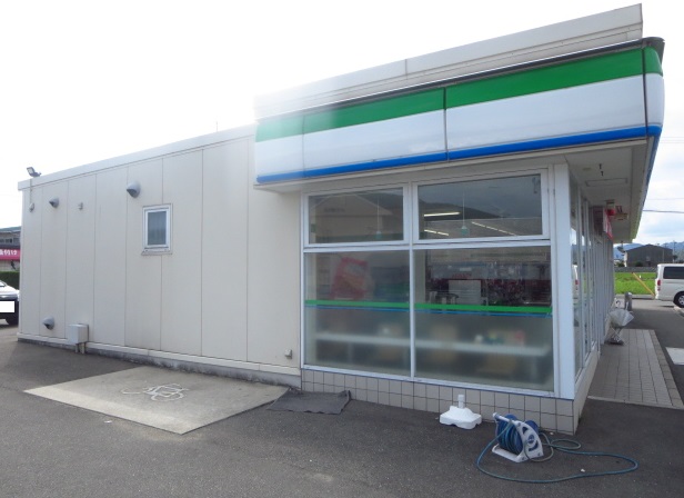 コンビニ　ファミリーマート防府新田店（コンビニ）まで488m