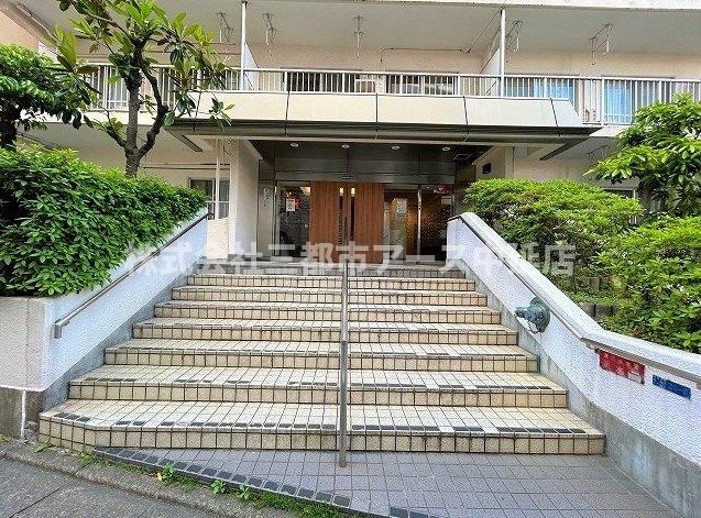 エントランス　メガロン大井町　は三都市アース中延店へお任せください！　ご内