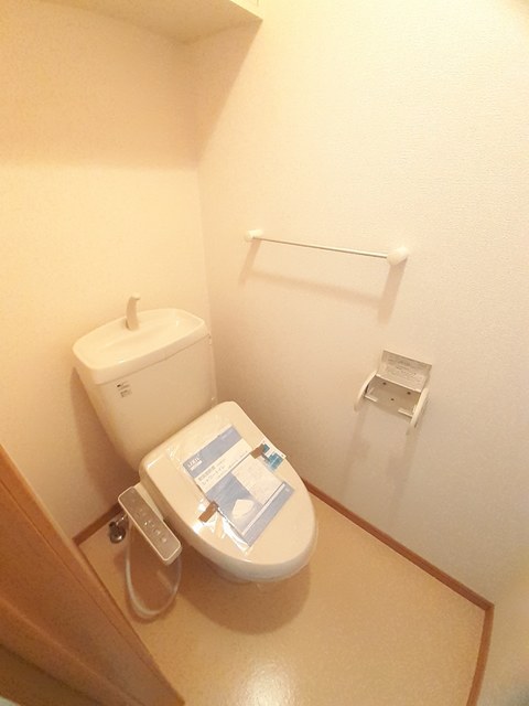 メゾン ポム Aのトイレ写真