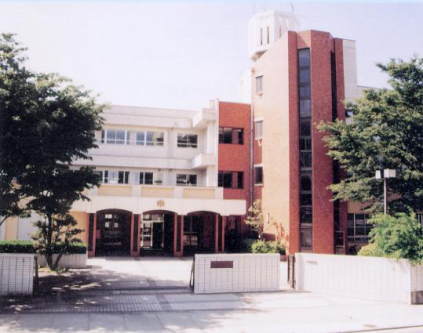 中学校　名古屋市立香流中学校（中学校）まで1266m