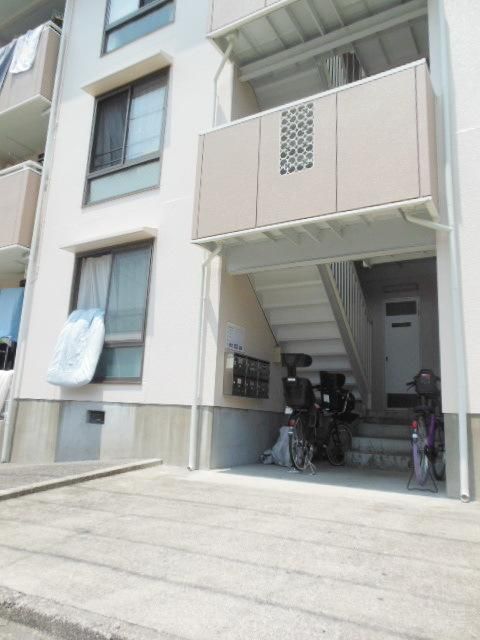 エントランス　★建物入り口です★