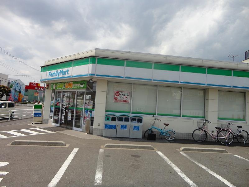 コンビニ　ファミリーマート（コンビニ）まで508m