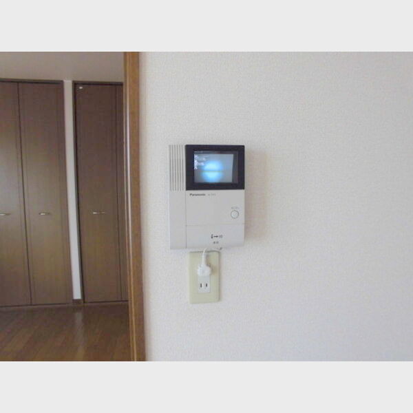 セキュリティ　来客の顔が見えて安心！TVモニターホン付きです♪