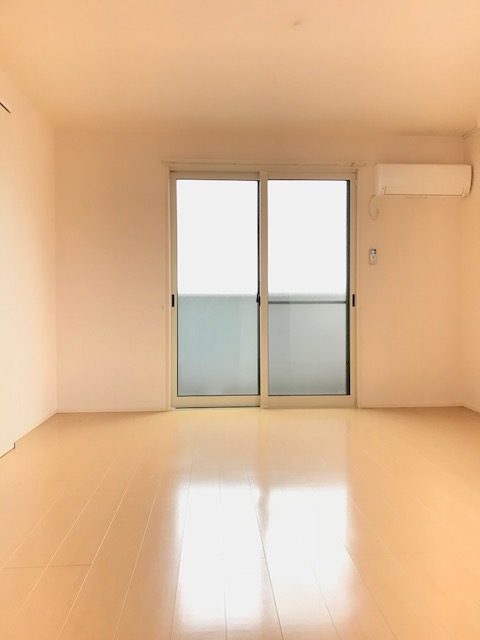 居室・リビング　※室内は現況を優先します