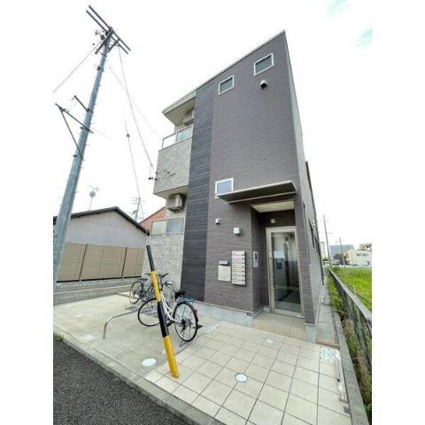 建物外観　外観写真（昼）