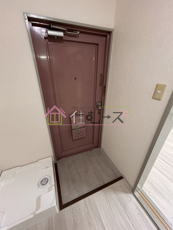 クリスタル高倉の玄関写真