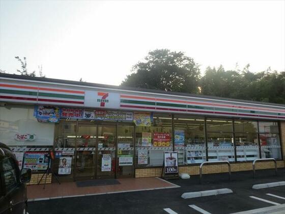 コンビニ　セブンイレブン柏船戸店（コンビニ）まで538m