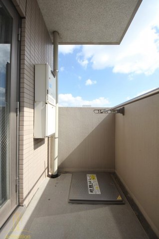 バルコニー　ジュネーゼグラン天満