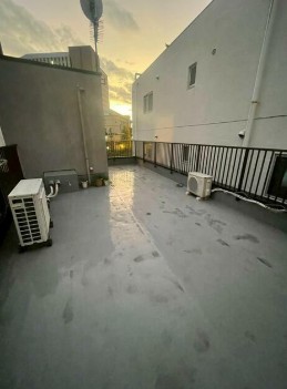 バルコニー　屋上