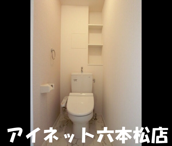 トイレ　落ち着く空間ですね。