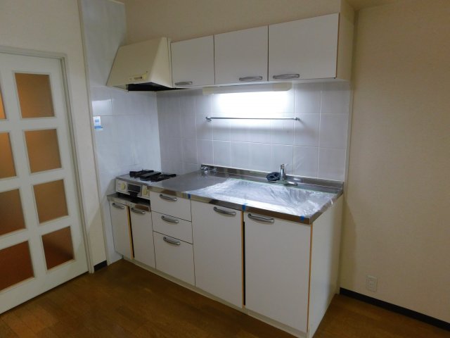 ジュリアス中山手のキッチン写真