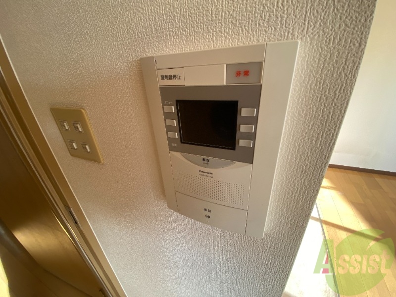 セキュリティ　室内に洗濯機置場完備です