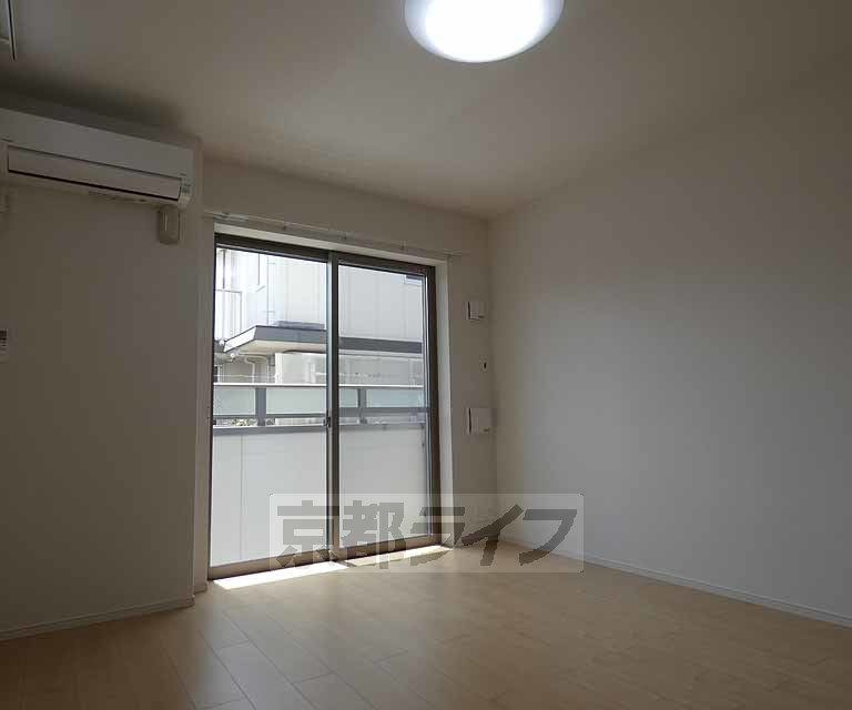 居室・リビング　きれいなお部屋ですね。