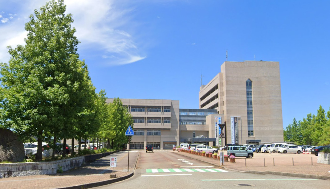 役所　小松市役所（役所）まで1125m