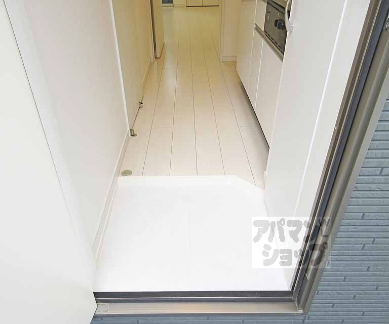 玄関　広々とした玄関です。
