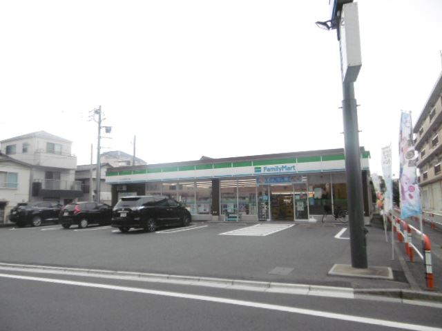 コンビニ　ファミリーマート（コンビニ）まで170m