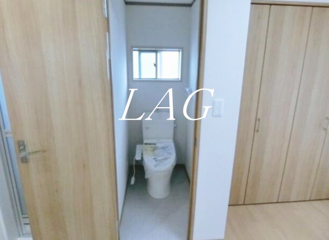 トイレ　トイレです。