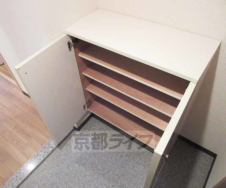 収納　シューズボックス完備です