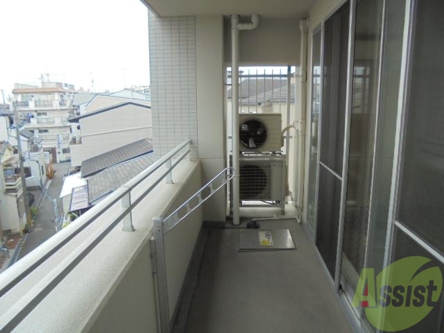 バルコニー　広々バルコニーですね～羨ましい～。