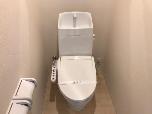 トイレ　シャワー付トイレ