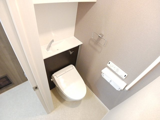 ＪＲ日豊本線 安部山公園駅 徒歩20分 2階建 築1年のトイレ写真