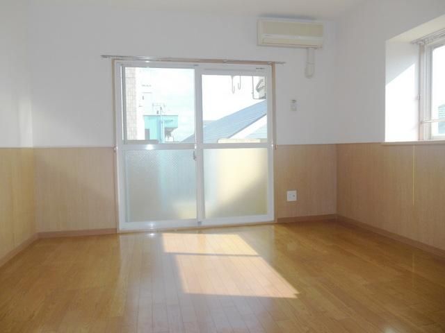 居室・リビング　★広めのお部屋です★