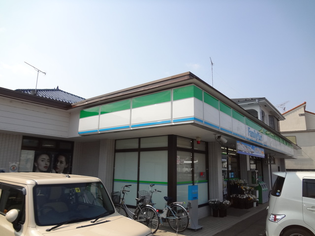 コンビニ　ファミリーマート八王子川口町店（コンビニ）まで857m