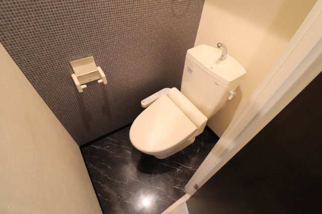 ツバサ西梅田グロリエのトイレ写真