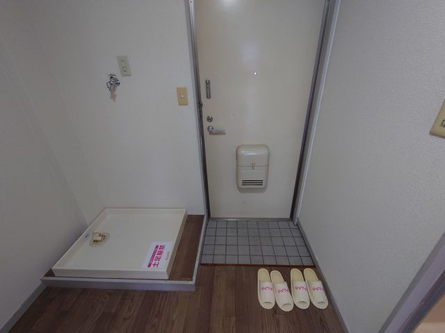 ＪＲ東海道本線 沼津駅 徒歩25分 2階建 築33年の玄関写真