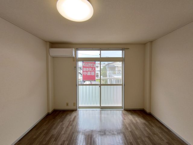 ＪＲ東海道本線 沼津駅 徒歩25分 2階建 築33年の居間写真
