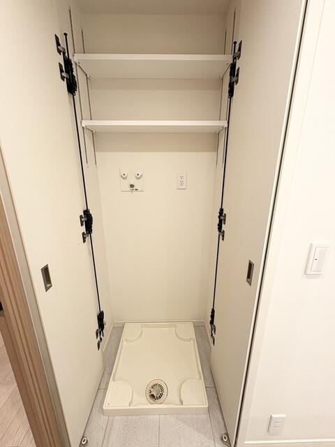 東京メトロ南北線 六本木一丁目駅 徒歩3分 23階建 築8年の玄関写真