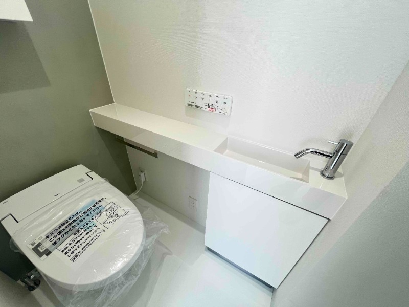 ネオラ レイ マテリアのトイレ写真