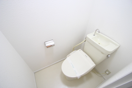 トイレ　※別部屋の写真です