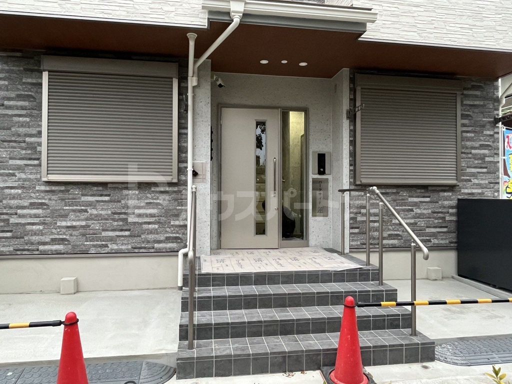 エントランス　エントランス