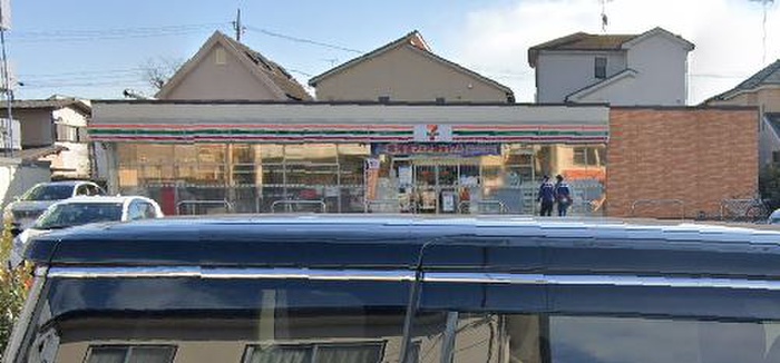 コンビニ　セブンイレブン（コンビニ）まで160m