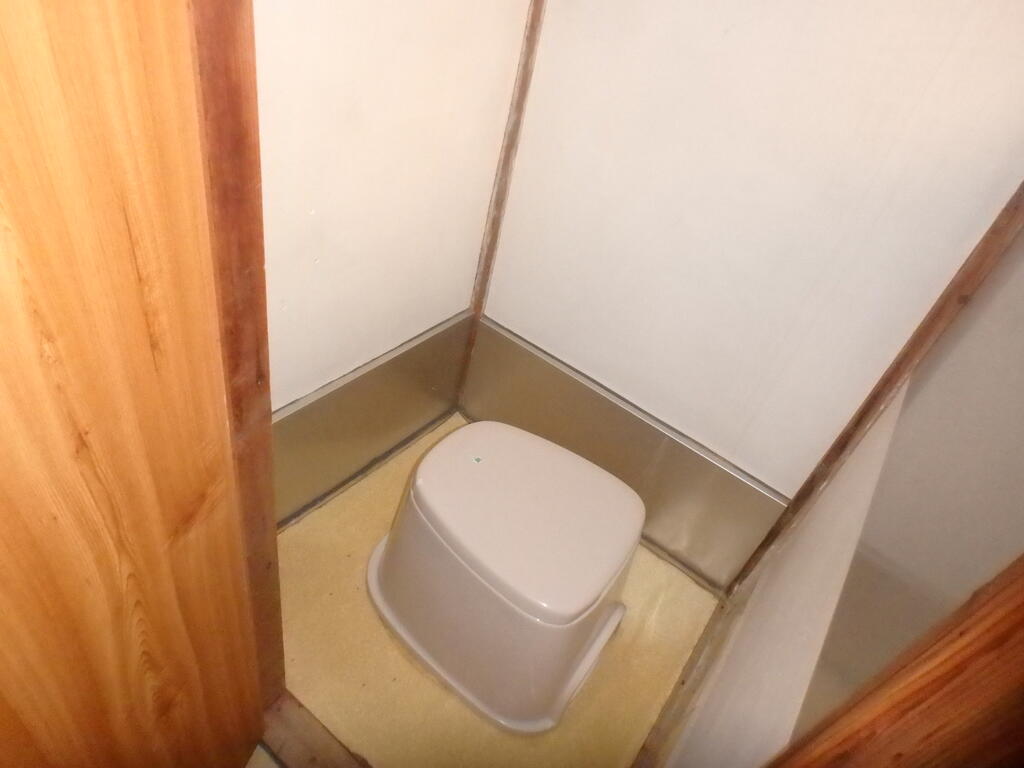 岬町多奈川平屋戸建のトイレ写真