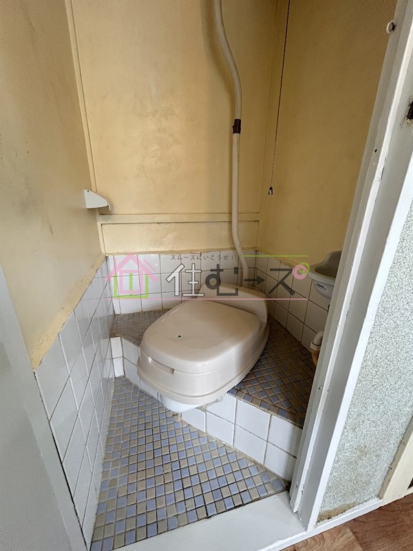 津守アパートのトイレ写真