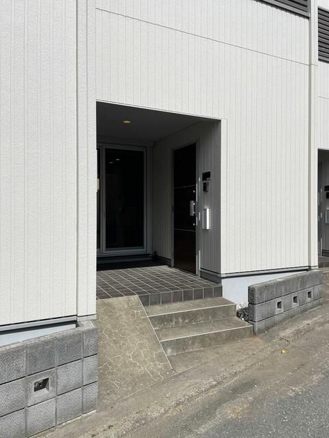エントランス　メゾネット桜台　練馬区桜台５