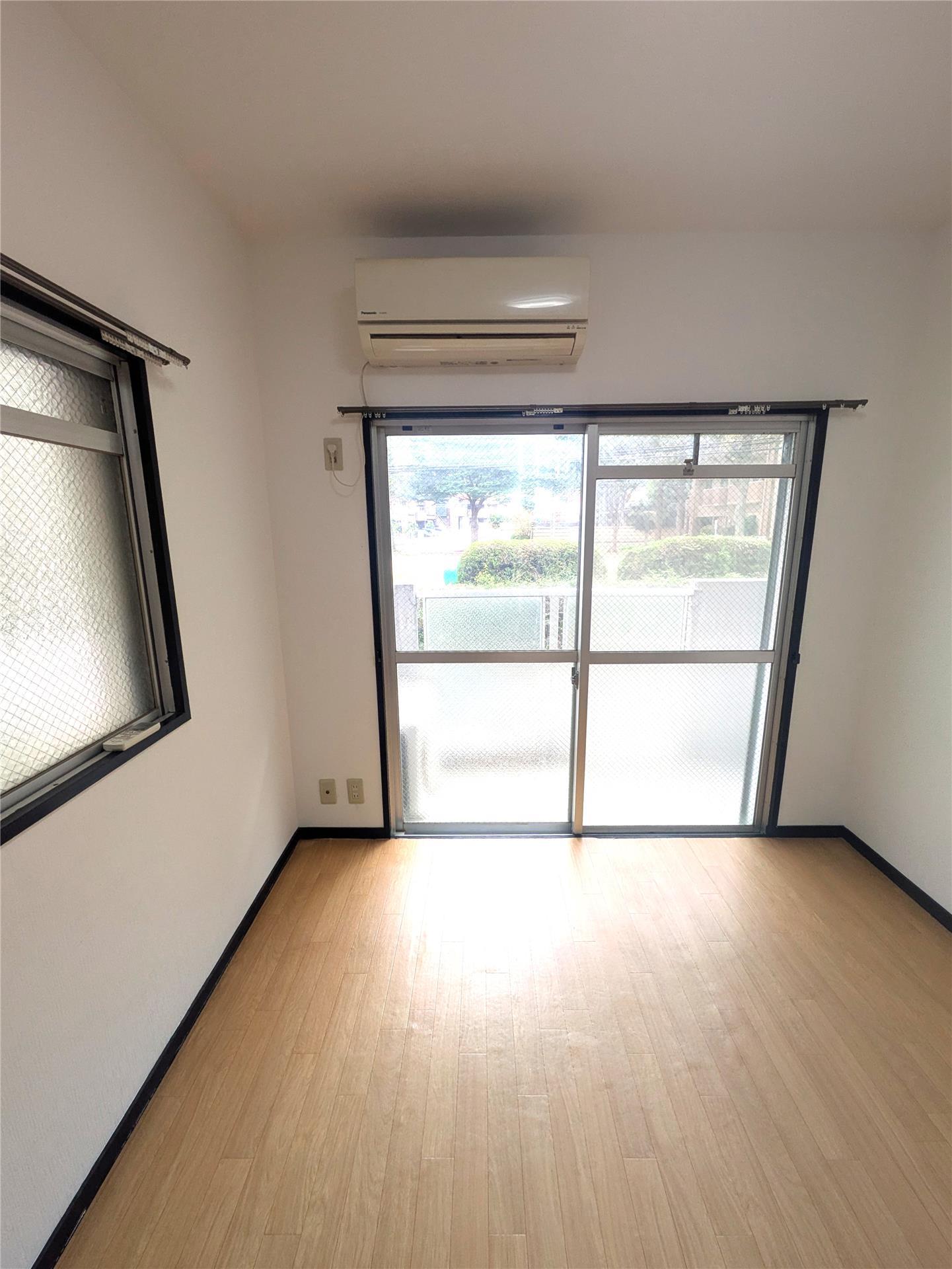 シャトレ東新町IIの内装写真