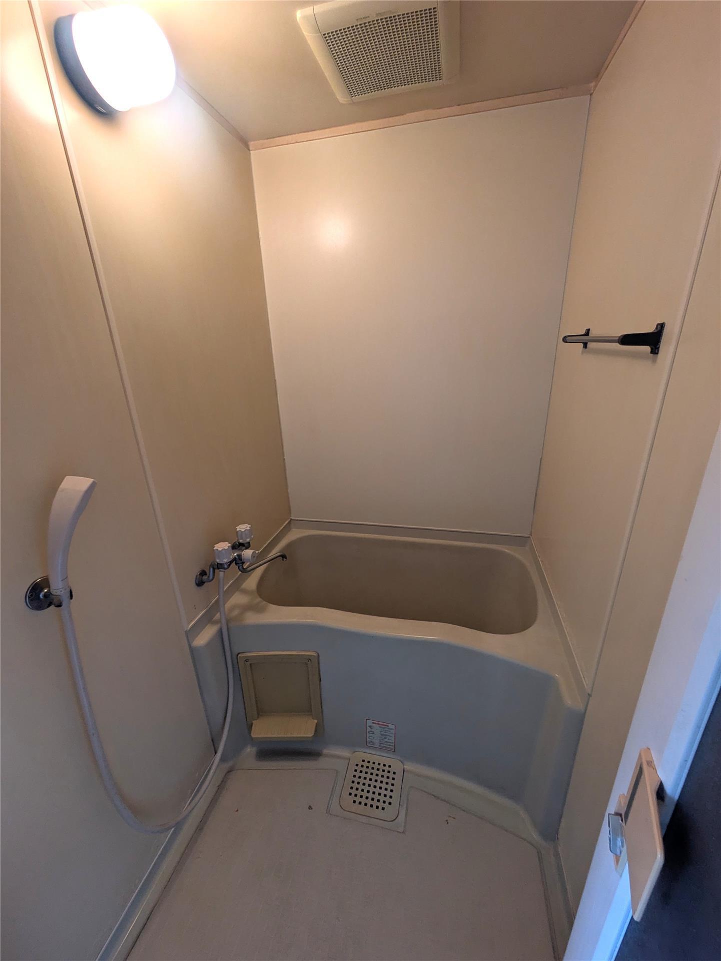 シャトレ東新町IIの風呂写真