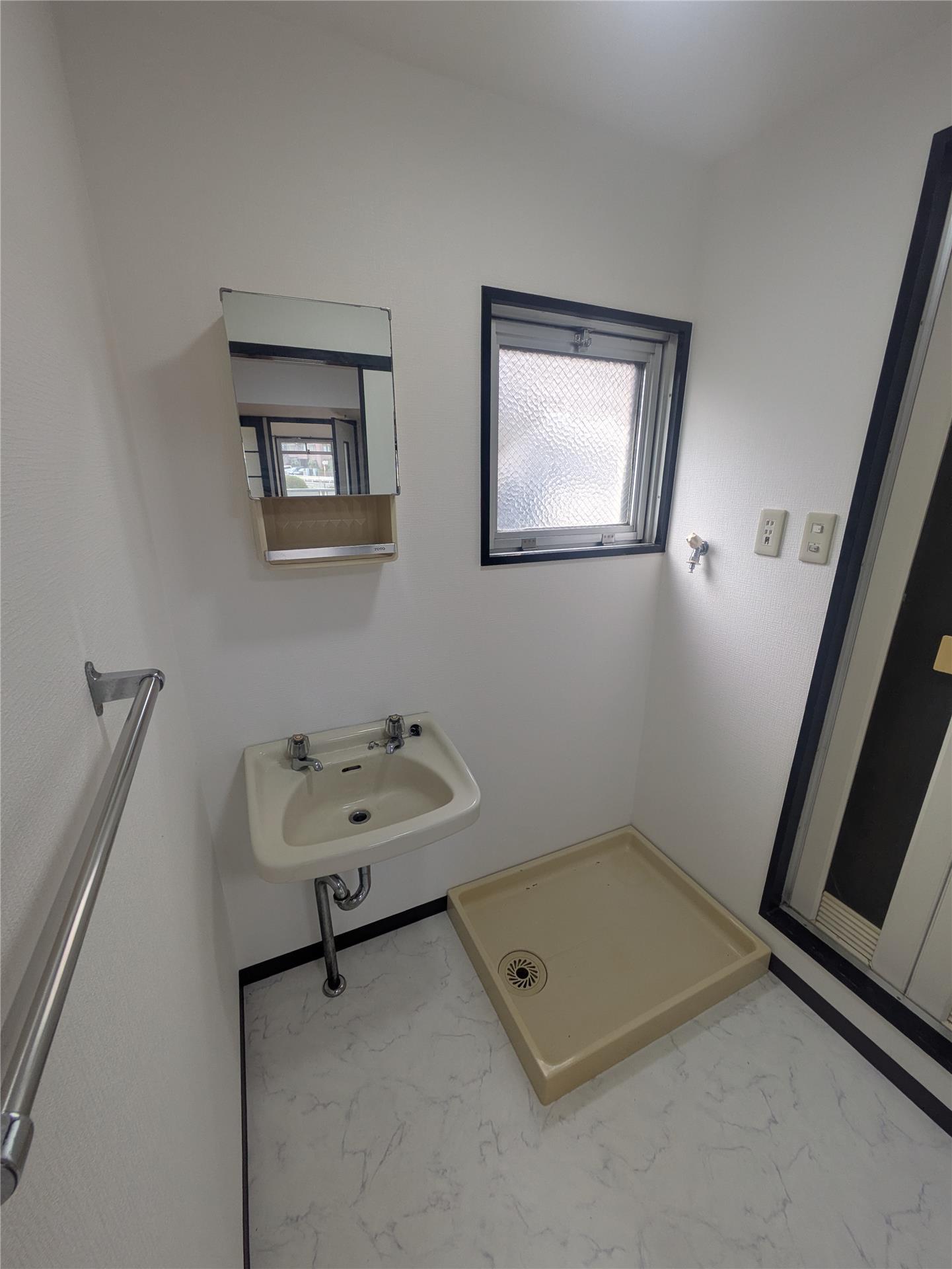 シャトレ東新町IIの内装写真