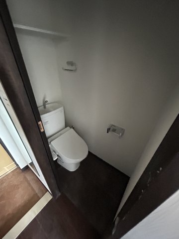 トイレ　落ち着いたトイレです