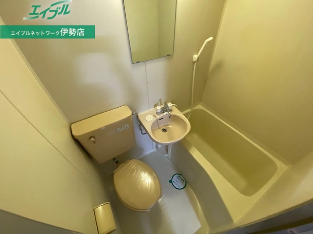 バス・シャワールーム　別部屋参考写真です