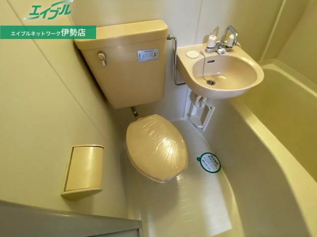 トイレ　別部屋参考写真です
