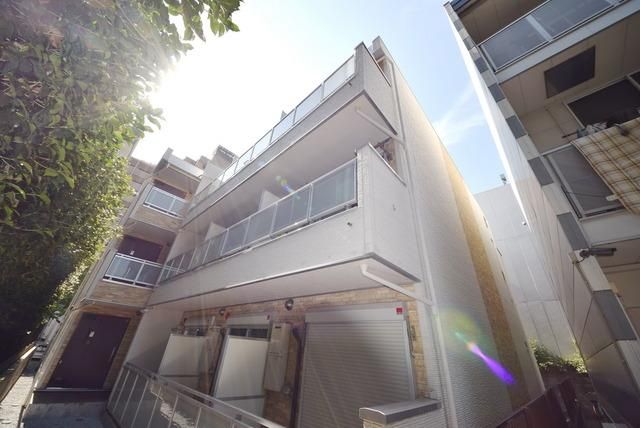 建物外観　★お洒落な室内！人気物件です★