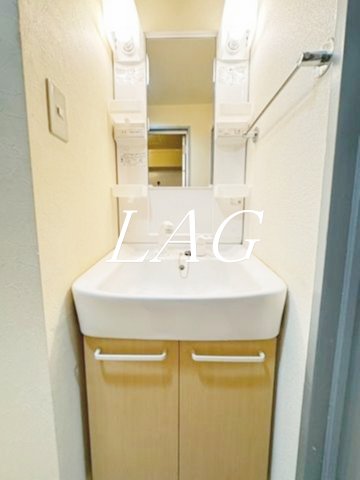 洗面設備　洗面台です。