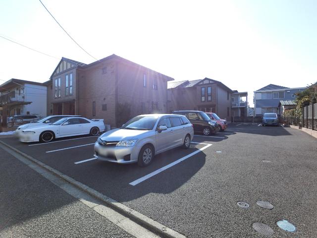 駐車場　駐車場（要空き確認）